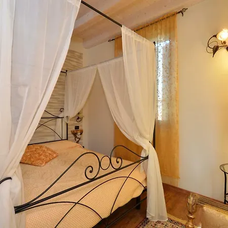 Ca Di Capri Apartahotel